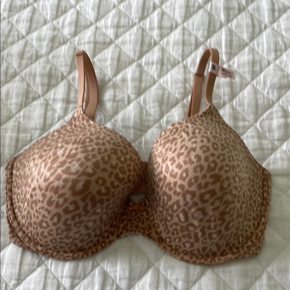 Victoria's Secret Brown Leopard Print body T-Shirt Bra